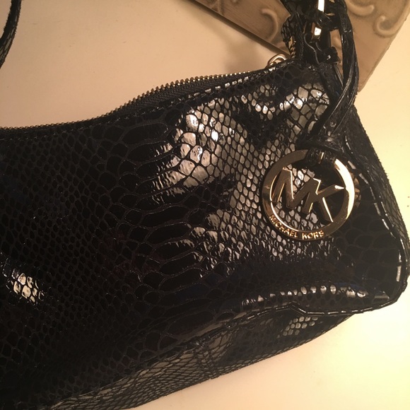 Michael Kors Black Leather Satchel. EUC Cute! - Picture 5 of 8
